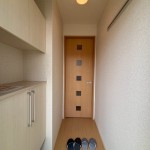 (玄関)