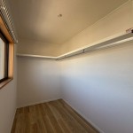 2F洋室8帖ウォークインクローゼット(収納) 2F洋室8帖ウォークインクローゼット(収納)